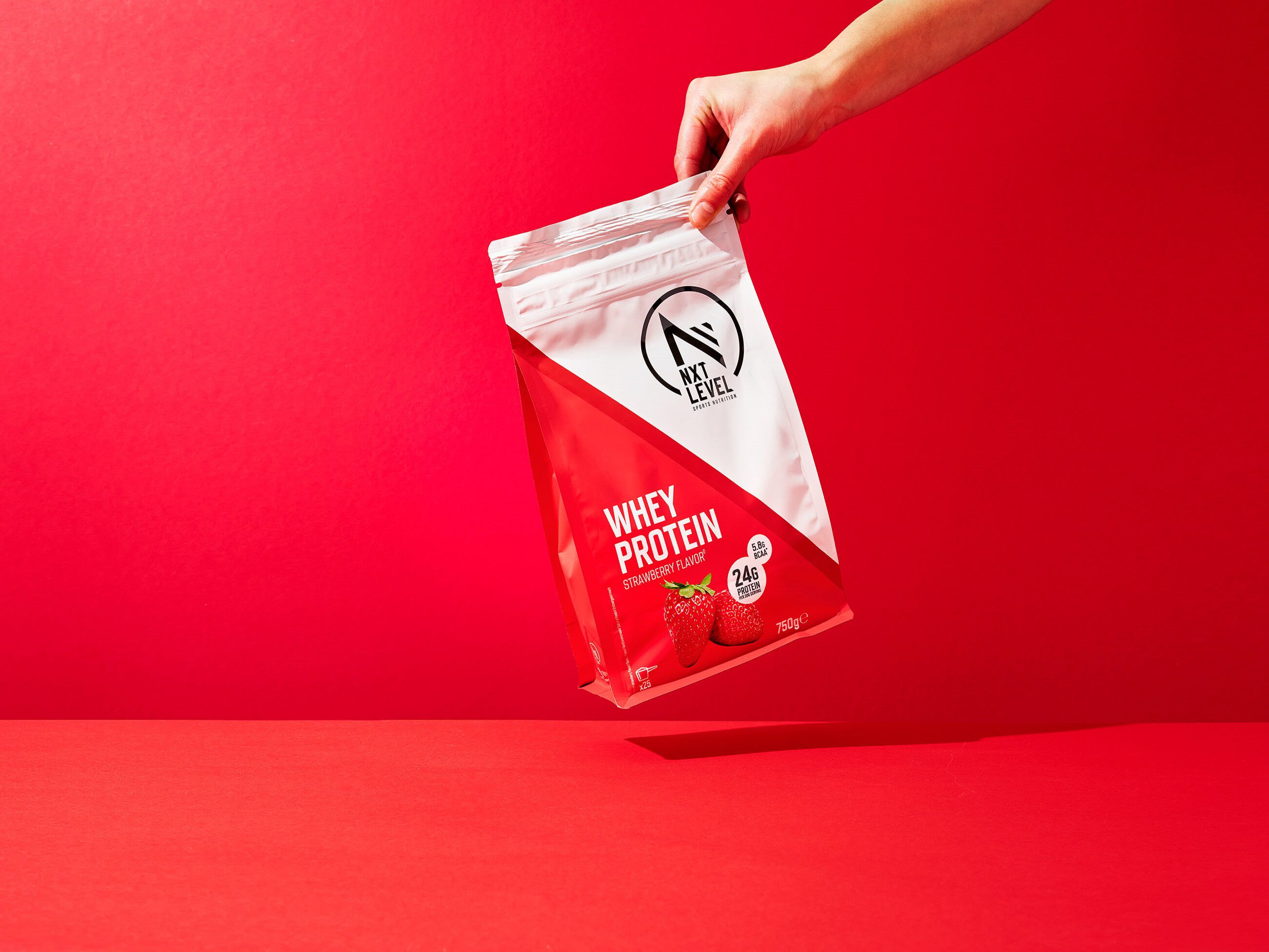 Whey Protein Strawberry - 750g image number 2